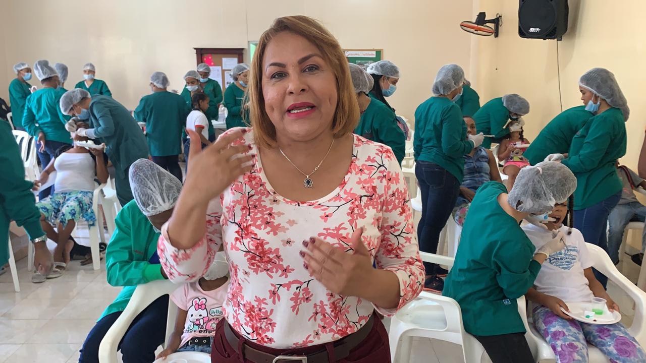 Diputada Ana María Peña realiza Operativo Odontológico en la mina del café de Herrera.